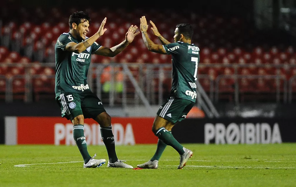 gustavo-gomez-gol-quebra-tabu-morumbi-2018.jpg Zagueiro Gustavo Gómez comemora gol pelo Palmeiras no estádio do Morumbi