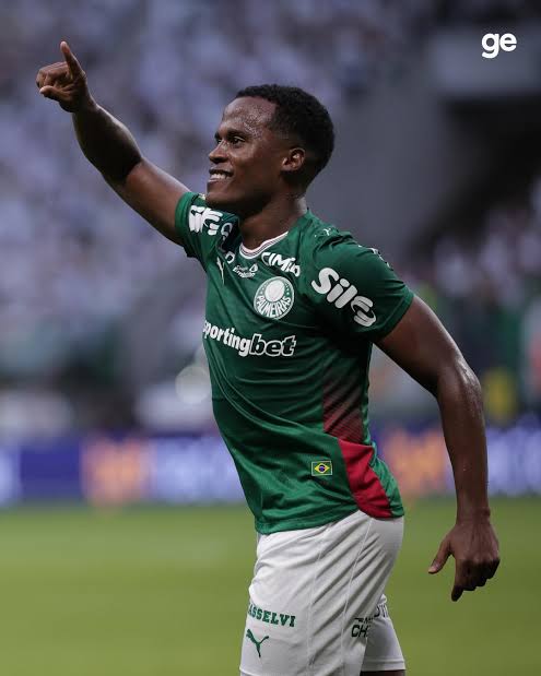 Jhon Arias comemora segundo gol contra Fortaleza Jhon Arias comemora segundo gol contra Fortaleza