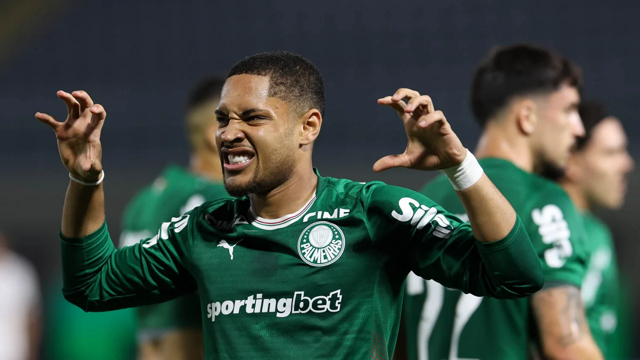 Palmeiras 2x1 Fluminense - Show de Vitor Roque no Brasileirão 2026 Placar da vitória do Palmeiras por 2 a 1 sobre o Fluminense, com destaque para Vitor Roque, eleito o craque da partida no Brasileirão 2026.