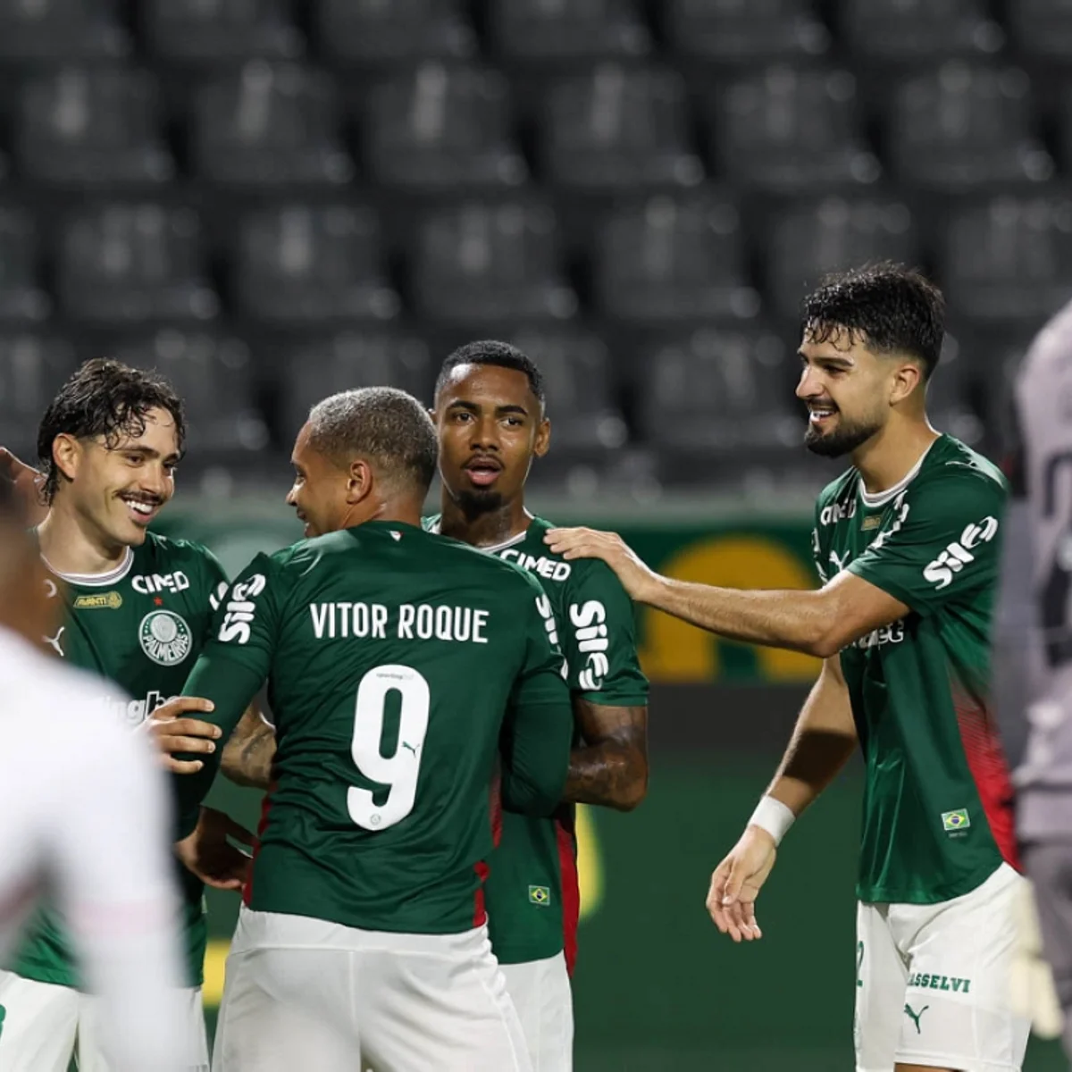 Goleada Palmeiras 5x1 Vitória - Brasileirão 2026 Destaques da goleada do Palmeiras por 5 a 1 sobre o Vitória, com Murilo eleito o craque da partida no Brasileirão 2026.